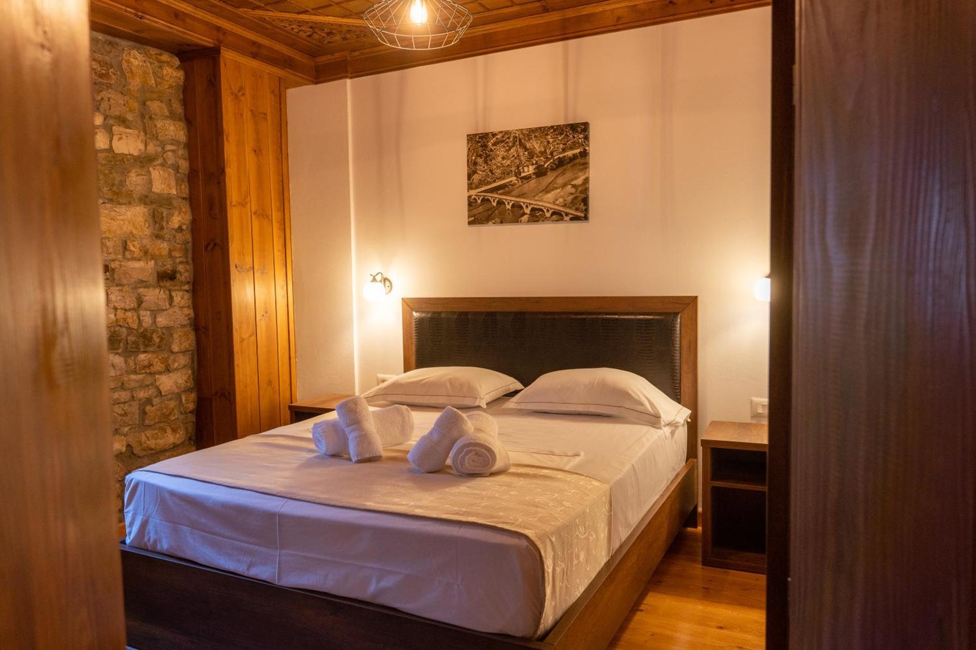 Hotel Kapllani Berat Phòng bức ảnh